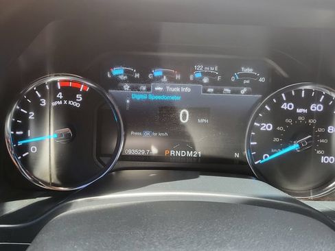 Used 2018 Ford F250 Platinum w/ Platinum Ultimate Package AWD/4WD image 29