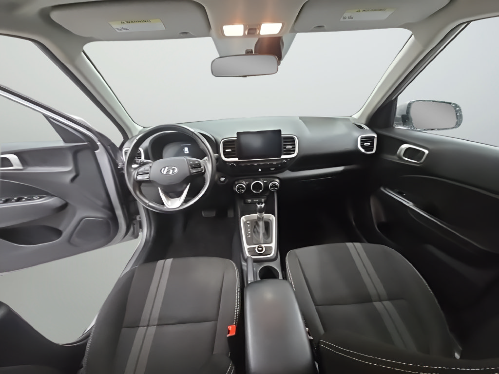 Certified 2024 Hyundai Venue SEL FWD image 28
