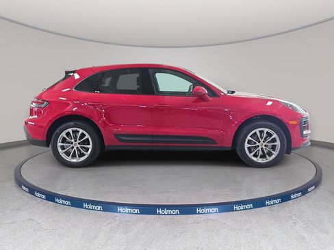 Used 2023 Porsche Macan AWD/4WD image 6