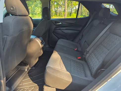 Used 2022 Chevrolet Equinox LT AWD/4WD image 16