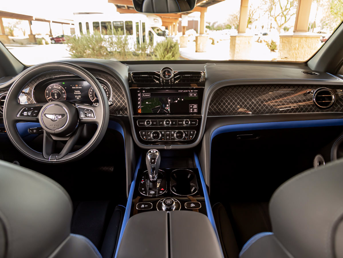 Certified 2025 Bentley Bentayga AWD/4WD image 4