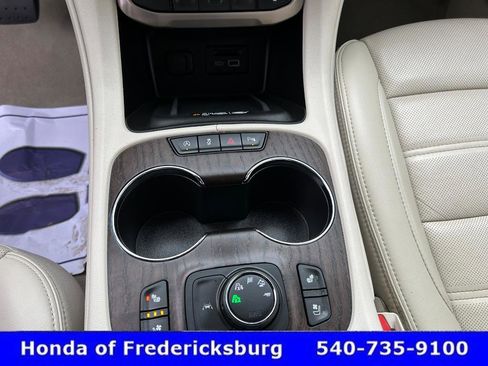 Used 2021 GMC Acadia Denali w/ Denali Ultimate Package image 38