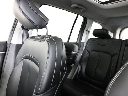 Used 2023 Jeep Grand Cherokee Limited image 25