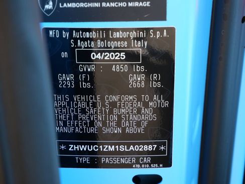 Used 2025 Lamborghini Revuelto AWD/4WD image 26