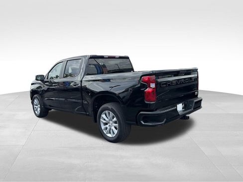 Used 2024 Chevrolet Silverado 1500 Custom w/ LPO, Dark Essentials Package RWD image 5