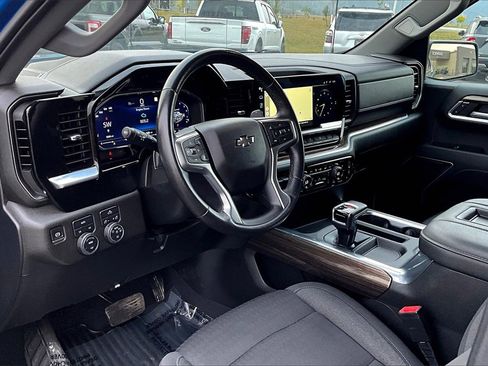 Used 2022 Chevrolet Silverado 1500 RST image 14