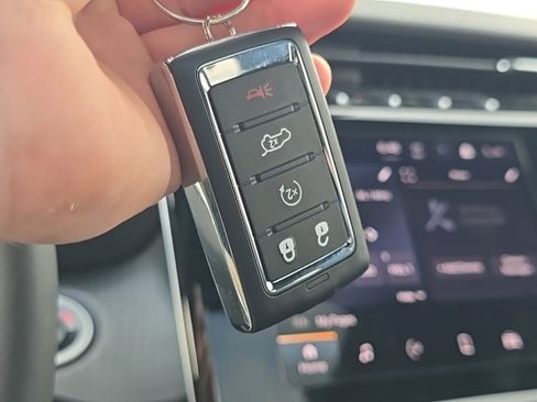 New 2025 Jeep Grand Cherokee L Altitude image 45