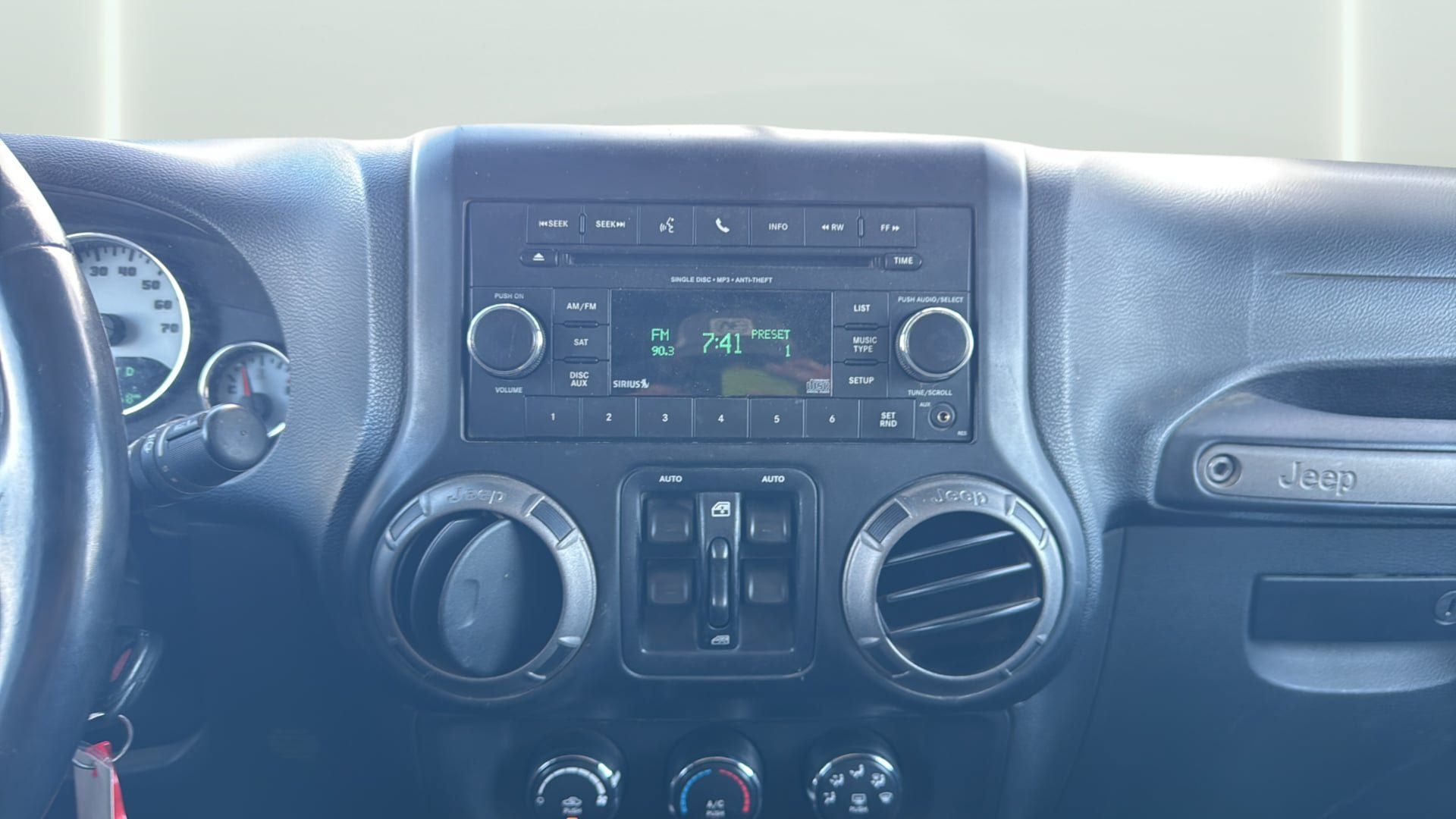 Used 2014 Jeep Wrangler Unlimited Sport w/ Power Convenience Group AWD/4WD image 26