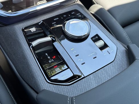 Used 2025 BMW X3 xDrive30i w/ Convenience Package image 29