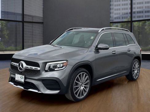 Used 2023 Mercedes-Benz GLB 250 image 1