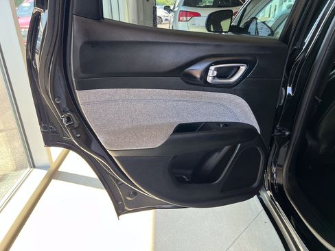 Used 2024 Jeep Compass Latitude AWD/4WD image 20