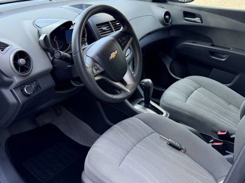 Used 2015 Chevrolet Sonic LT FWD image 11