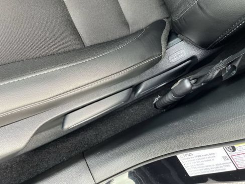 Used 2025 Honda Civic Sport image 16