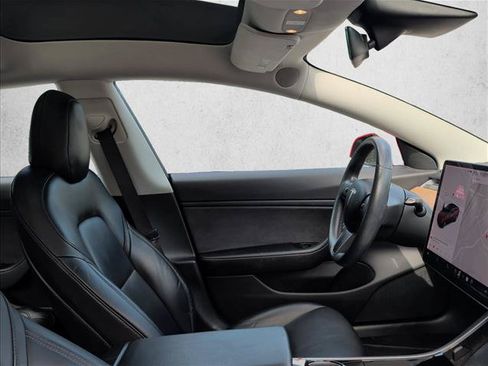 Used 2018 Tesla Model 3 Long Range RWD image 27