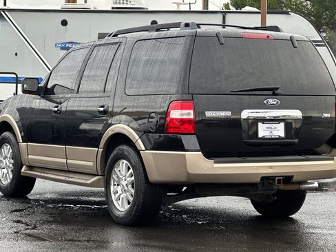 Used 2011 Ford Expedition XLT w/ 201A Rapid Spec Order Code image 6