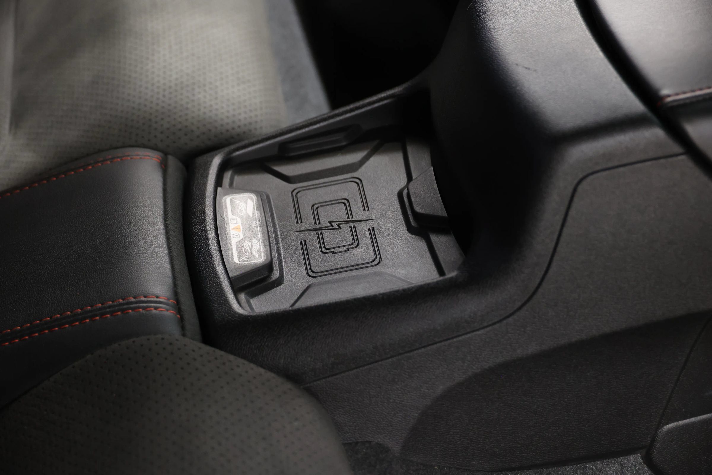 Used 2018 Chevrolet Camaro ZL1 RWD image 82