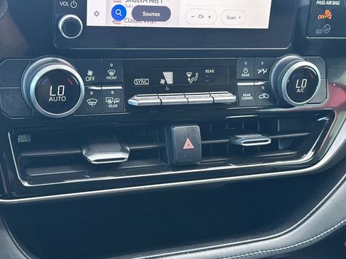 Certified 2023 Toyota Highlander LE w/ Protection Package #3 (TMS) image 20