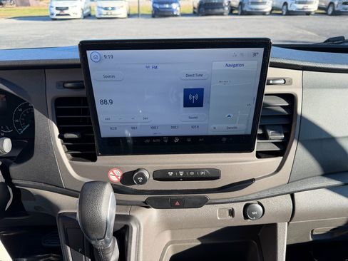 Used 2022 Ford Transit 350 XLT image 30