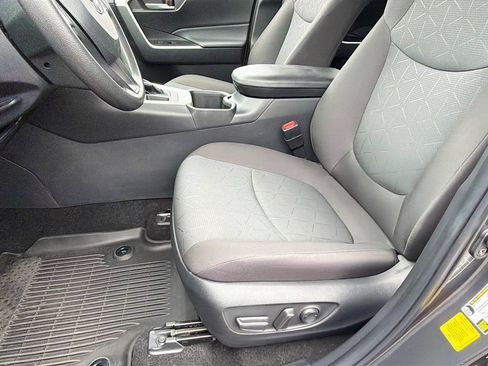 Used 2023 Toyota RAV4 XLE FWD image 37