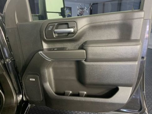 Used 2021 GMC Sierra 2500 AT4 w/ AT4 Premium Plus Package AWD/4WD image 14