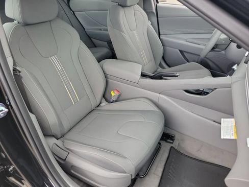New 2026 Hyundai Elantra Sport FWD image 21