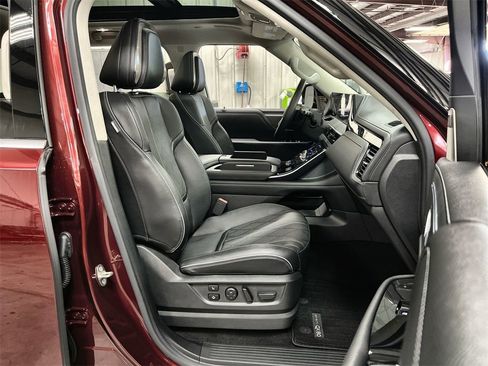 Used 2025 INFINITI QX80 Sensory image 31