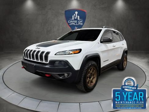 Used 2018 Jeep Cherokee Trailhawk w/ Quick Order Package 27L AWD/4WD image 1