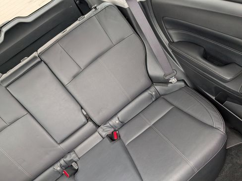 Used 2018 Subaru Forester 2.5i Touring AWD/4WD image 14
