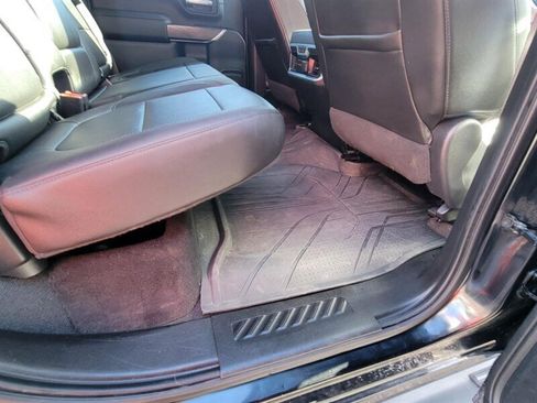 Used 2020 Chevrolet Silverado 2500 LTZ w/ LTZ Premium Package image 18