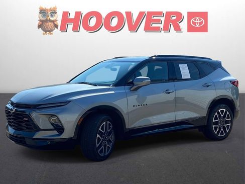 Used 2023 Chevrolet Blazer RS w/ Driver Confidence II Package FWD image 5