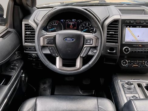 Used 2019 Ford Expedition XLT w/ Equipment Group 202A AWD/4WD image 5