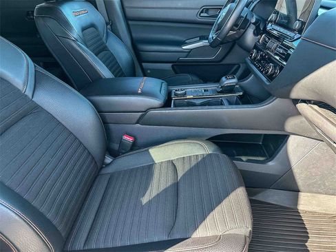 Used 2024 Nissan Pathfinder Rock Creek image 23