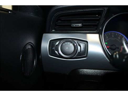 Used 2023 Ford Mustang Premium image 23