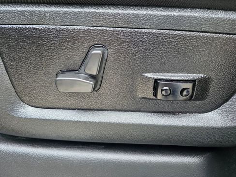 Used 2022 RAM 3500 Laramie image 12