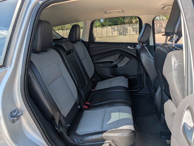 Used 2019 Ford Escape SE AWD/4WD image 25