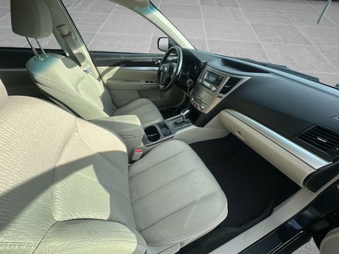 Used 2012 Subaru Outback 2.5i Premium w/ All-Weather Pkg image 33