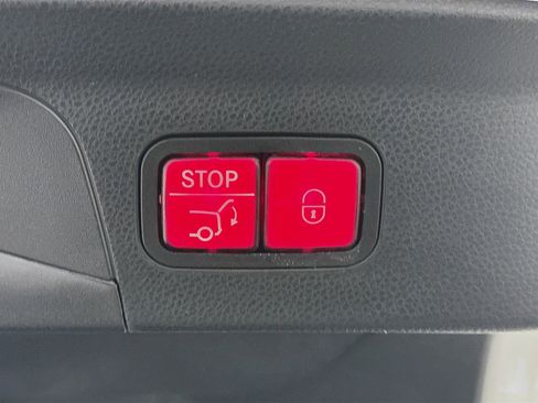 Used 2018 Mercedes-Benz GLC 43 AMG 4MATIC Coupe image 32