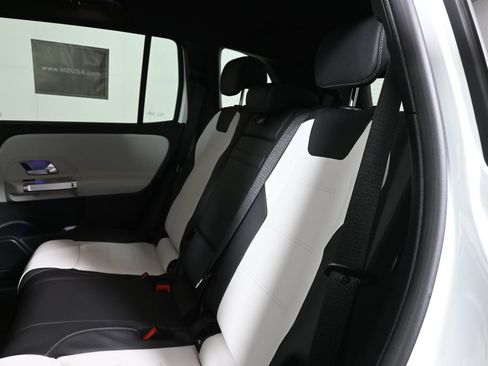 Certified 2022 Mercedes-Benz GLB 250 4MATIC image 4