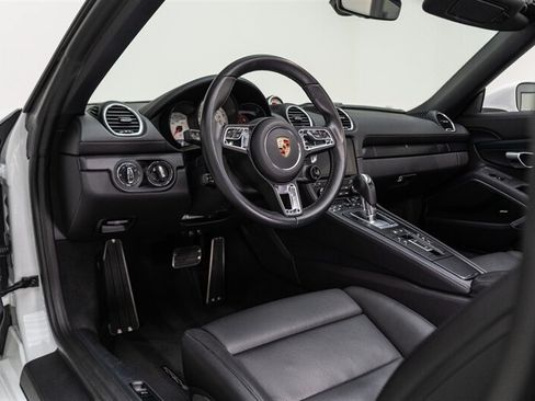 Used 2023 Porsche 718 Boxster GTS RWD image 82