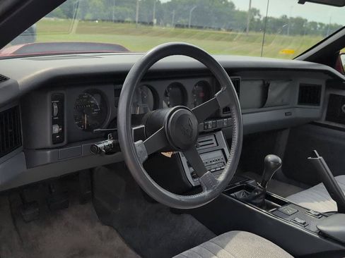 Used 1987 Pontiac Firebird Coupe RWD image 11
