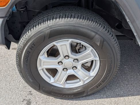 Used 2020 Jeep Wrangler Unlimited Sport S image 26