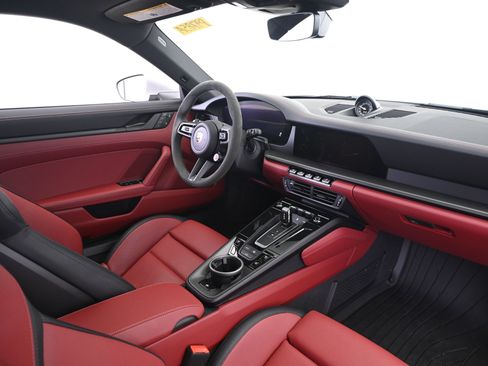Certified 2025 Porsche 911 Carrera S image 18