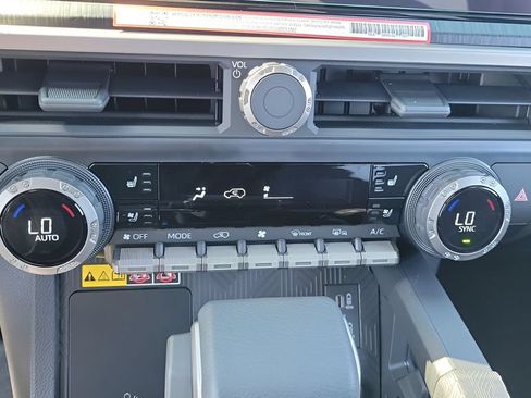 Used 2026 Toyota 4Runner Platinum AWD/4WD image 23