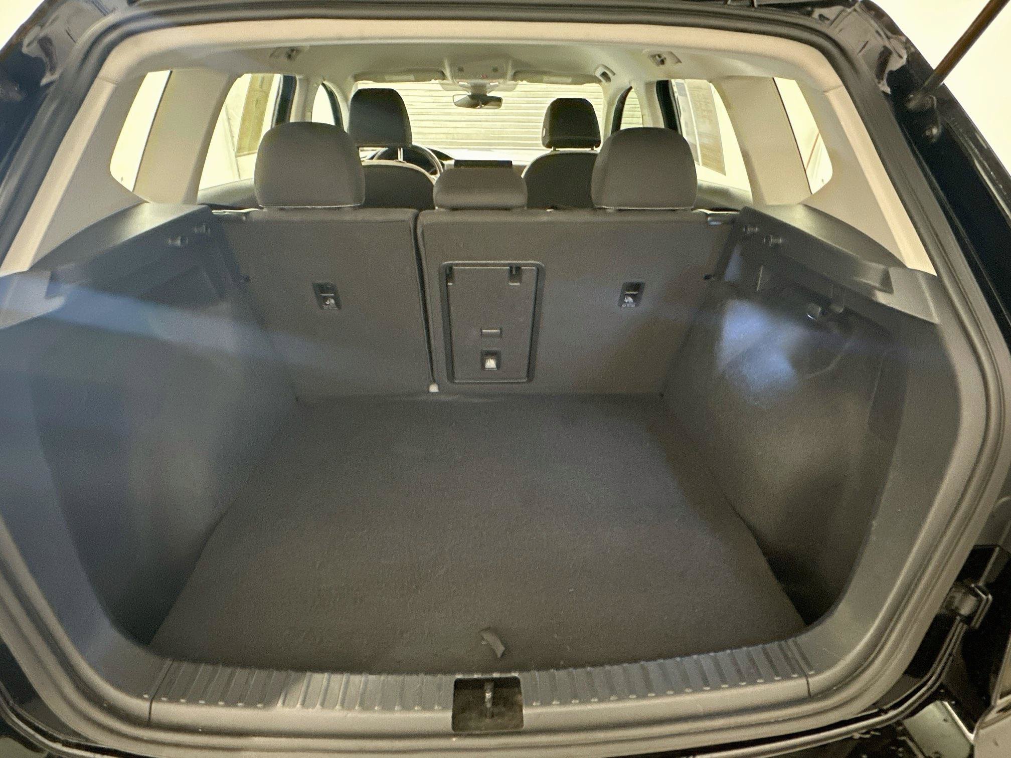 Used 2025 Volkswagen Taos S AWD/4WD image 29