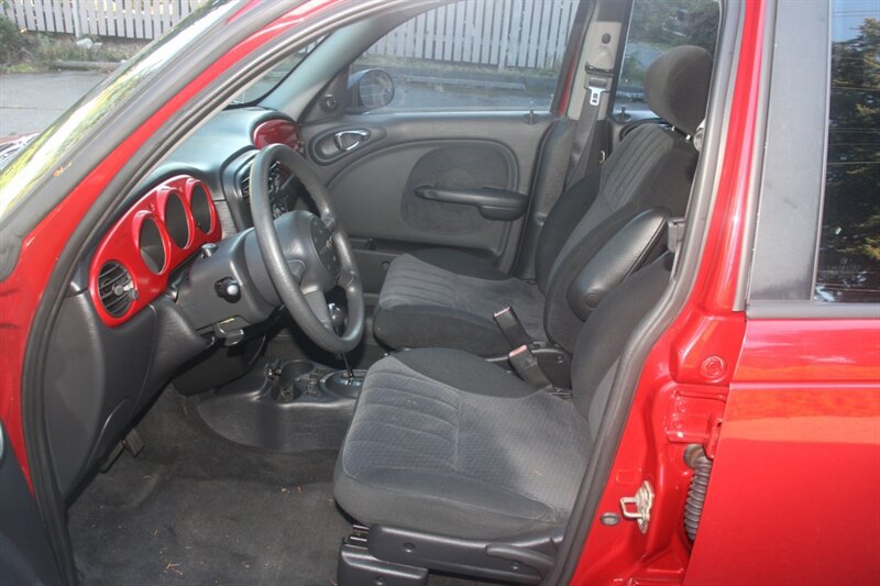 Used 2005 Chrysler PT Cruiser FWD image 5