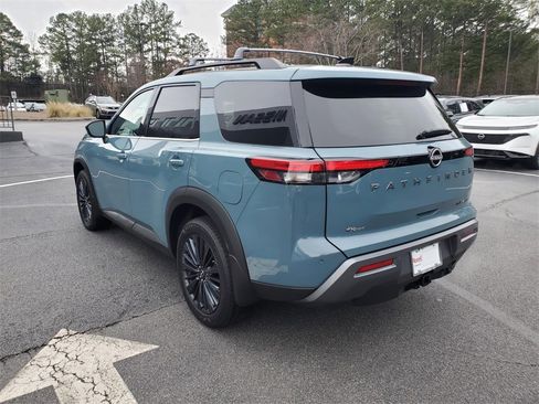 Used 2026 Nissan Pathfinder SL image 8