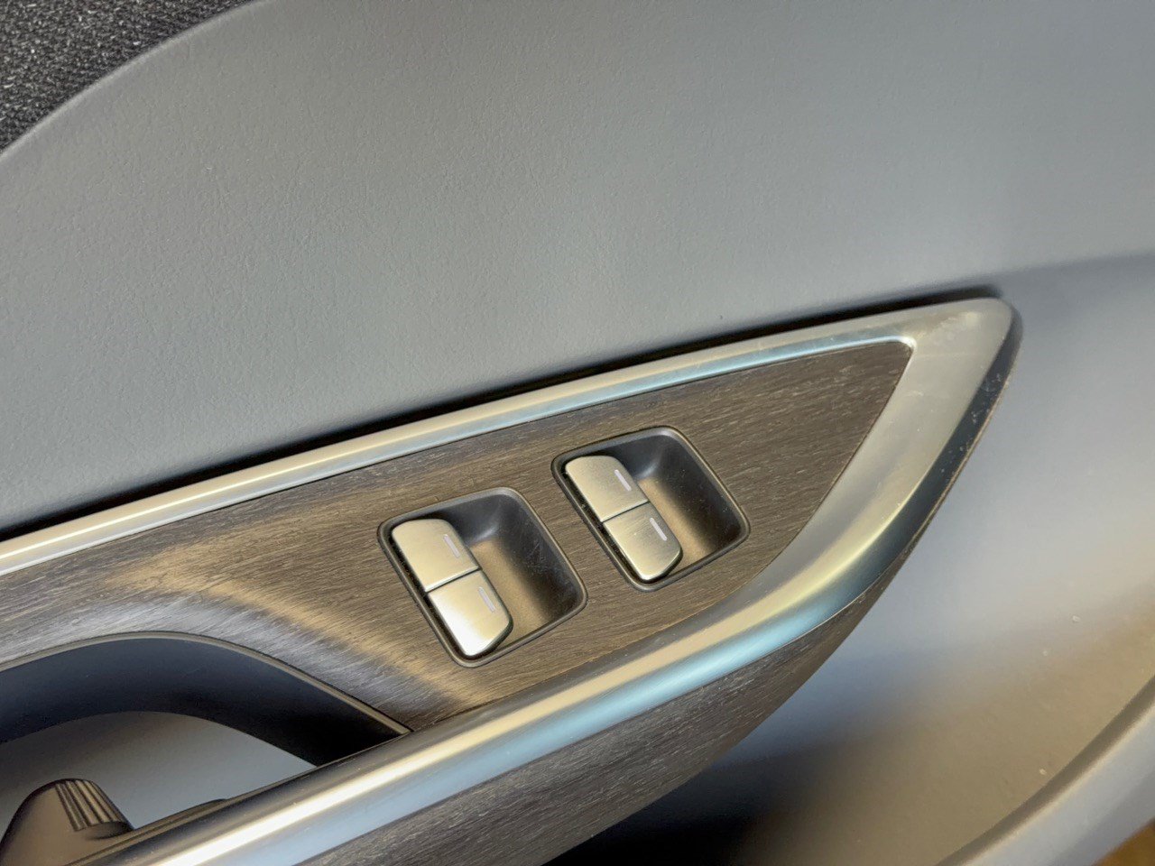 Used 2024 Lucid Air Pure RWD image 15