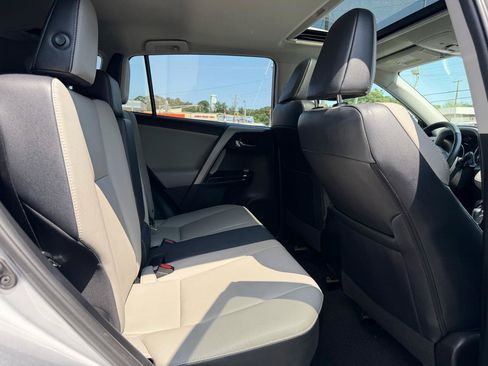 Used 2016 Toyota RAV4 Limited AWD/4WD image 25