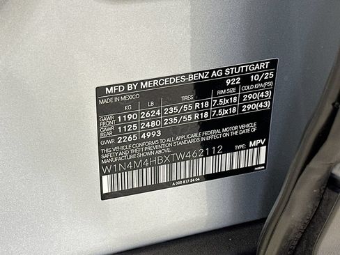 Used 2026 Mercedes-Benz GLB 250 4MATIC image 31