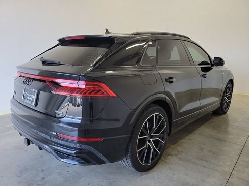 Used 2023 Audi Q8 Prestige AWD/4WD image 5